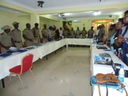 work_with_police_208_20140111_1292875629